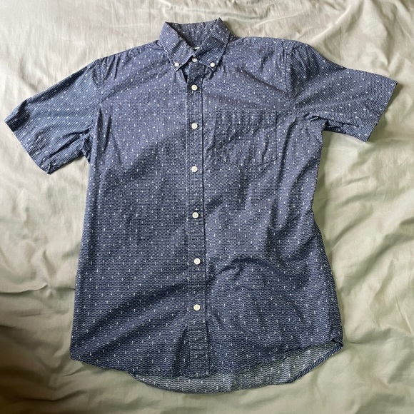 Blue old navy button down shirt - Picture 1 of 3